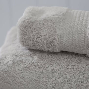 Egyptian Cotton Towel, Face Cloth, Pearl Grey