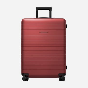H6 Essential Check-in Luggage W46 x H64 x D24cm, True Red