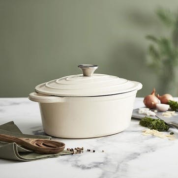 Oval Casserole Cast Iron 29cm , Cream