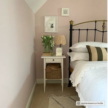 Percy Flat Matt Wall & Ceiling Paint 2.5L, Grubby Mid Pink