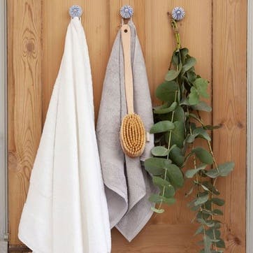 Organic 600gsm The Bath Towel 70 x 140cm, White
