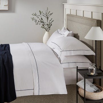 Single Row Cord Duvet Cover, King, White/Navy