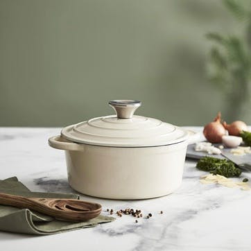 Round Casserole Cast Iron 20cm , Cream