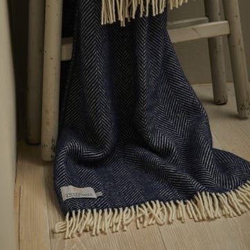 Fishbone Throw 150 x 183cm, Navy