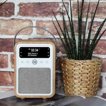 Monty Monty DAB Radio, Oak