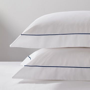 Single Row Cord Duvet Cover, King, White/Navy