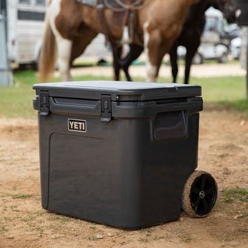 Roadie 60 Wheeled Cooler H52cm, Charcoal