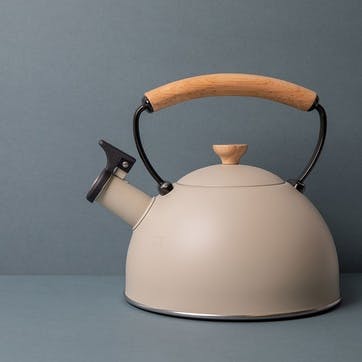 Whistling Kettle Wood Handle 2.5L, Latte