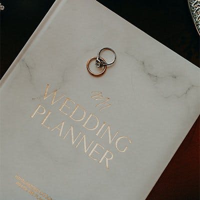 wedding planning notebook
